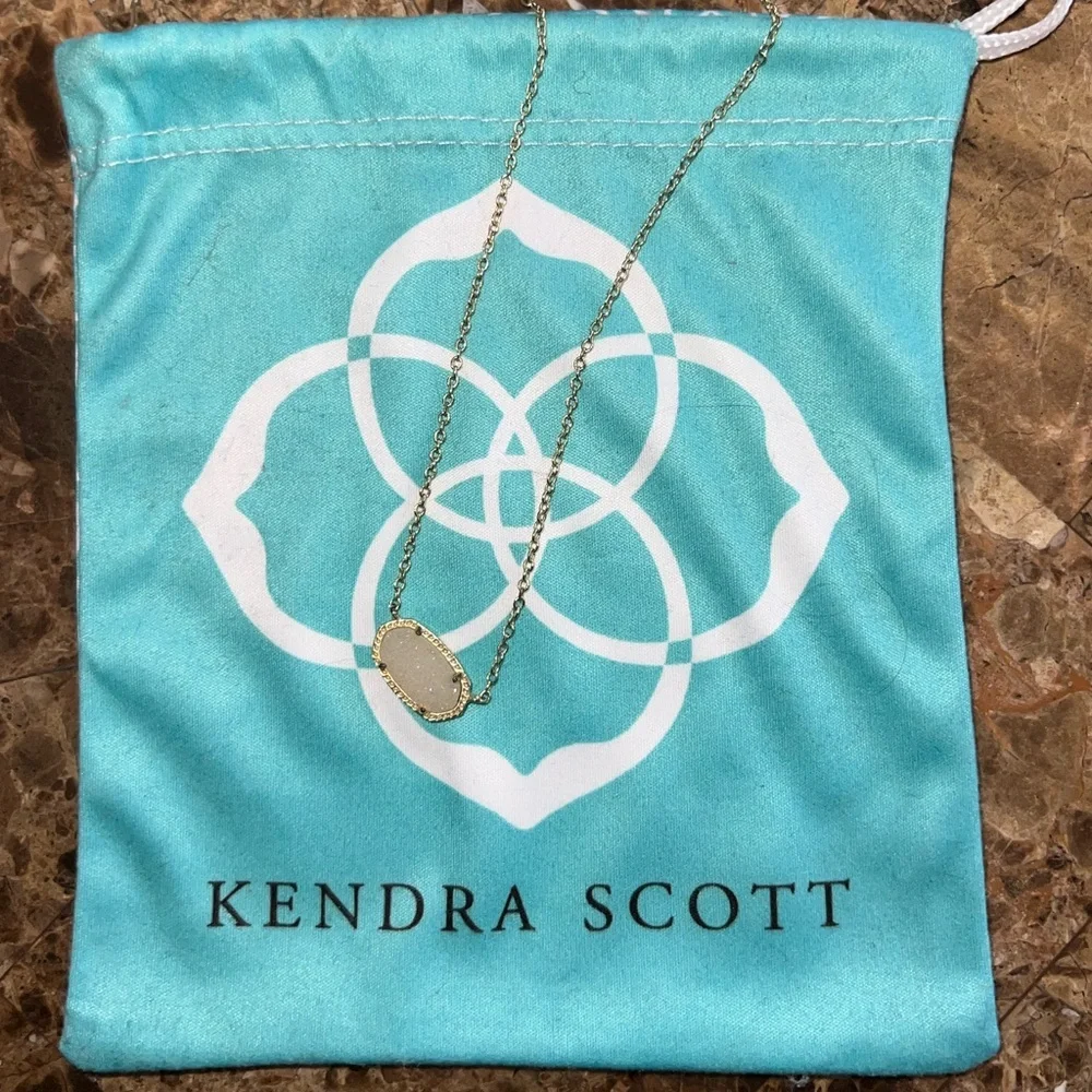 Kendra Scott Elisa Necklace - Picture 1 of 2